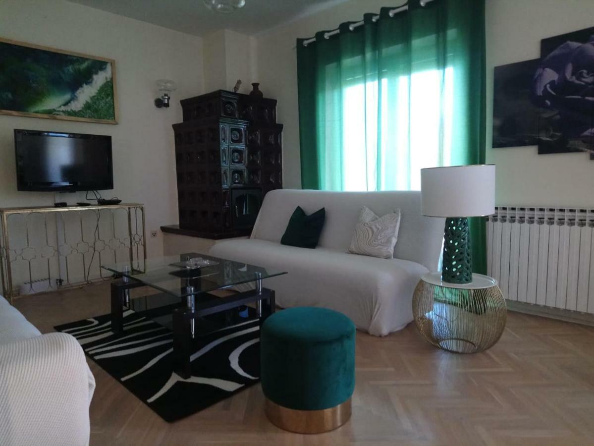 Vacation Home Viducic Dragove Eksteriør bilde